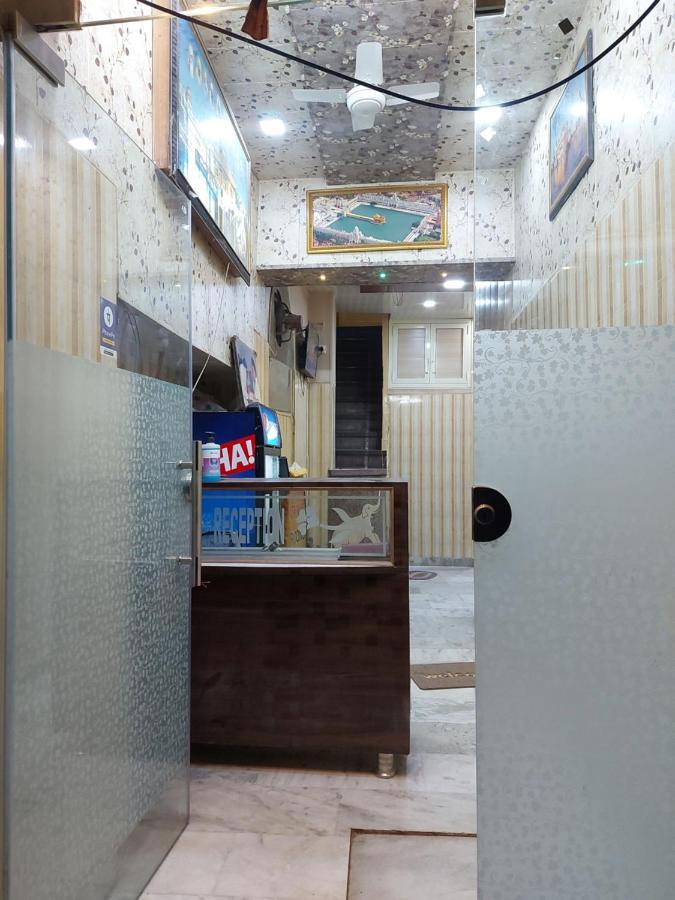 Mj Chawla Homestay Double Bed Attached Bathroom Room 阿姆利则 外观 照片