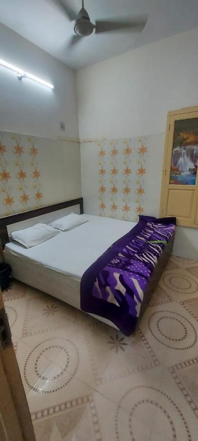 Mj Chawla Homestay Double Bed Attached Bathroom Room 阿姆利则 外观 照片